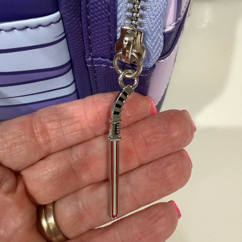 Loungefly NYCC 2022 Star Wars Asajj Ventress Cosplay Mini Backpack π Exclusive - Picture 5 of 10
